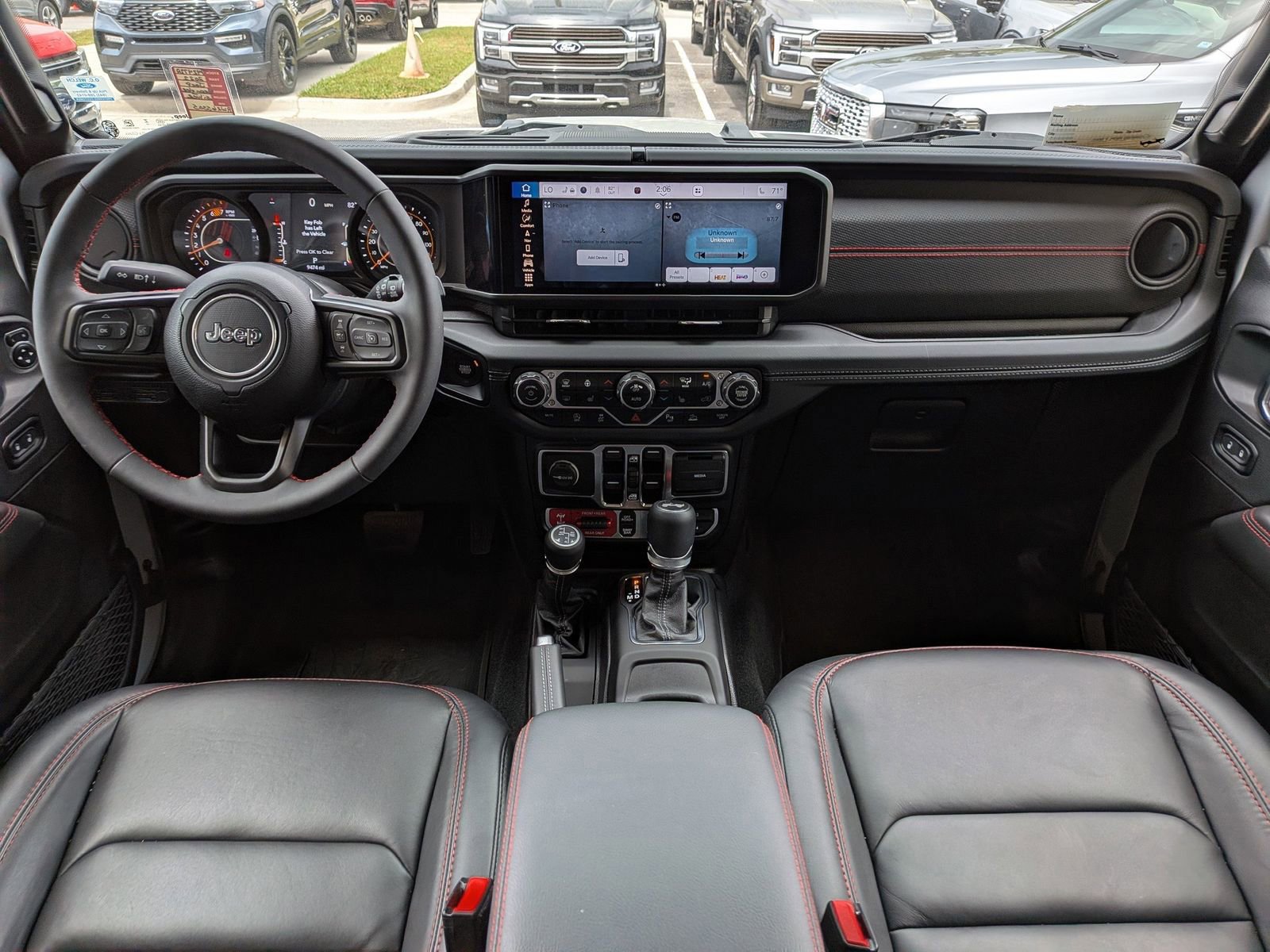 Used 2024 Jeep Wrangler Unlimited Rubicon image 9