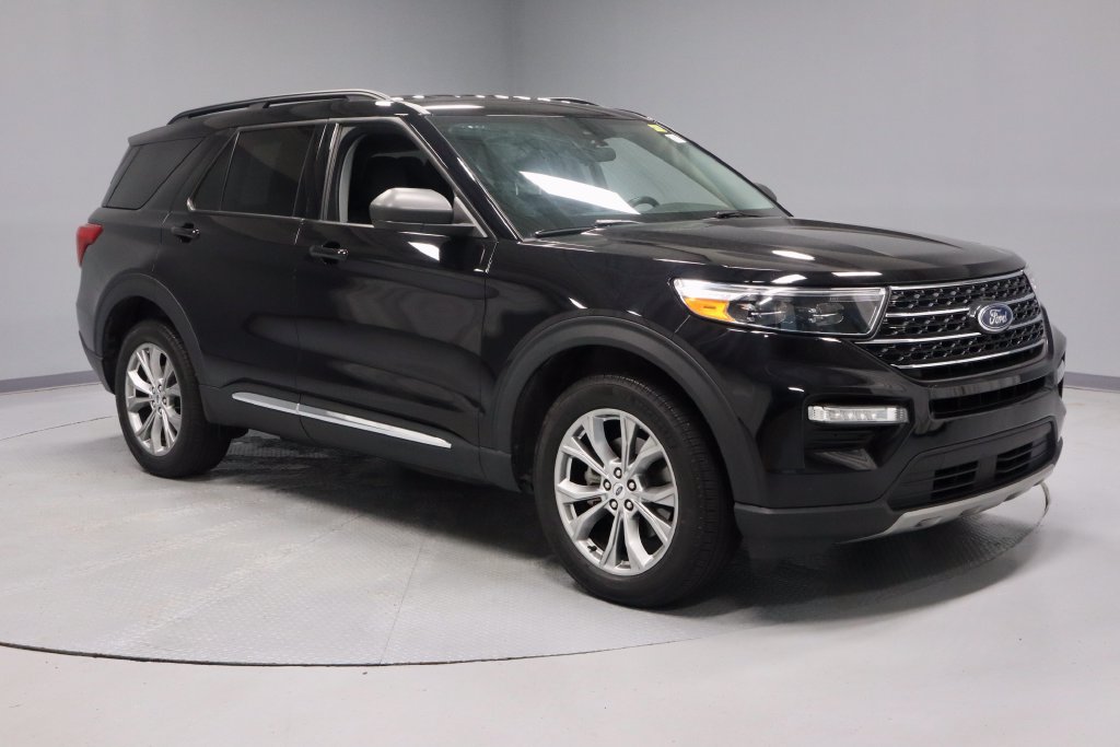 Certified 2023 Ford Explorer XLT w/ Equipment Group 202A