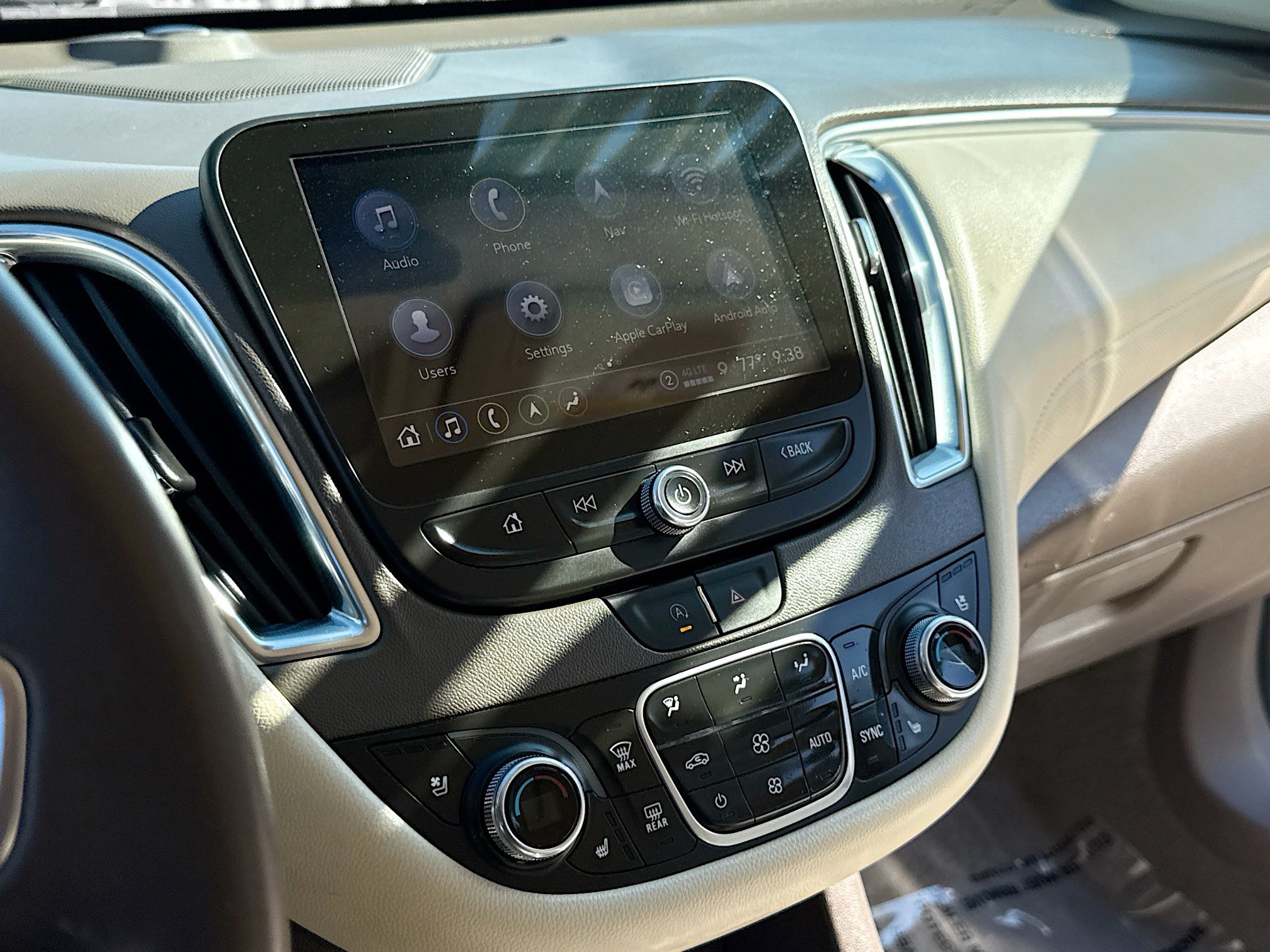Used 2024 Chevrolet Malibu LT FWD image 8