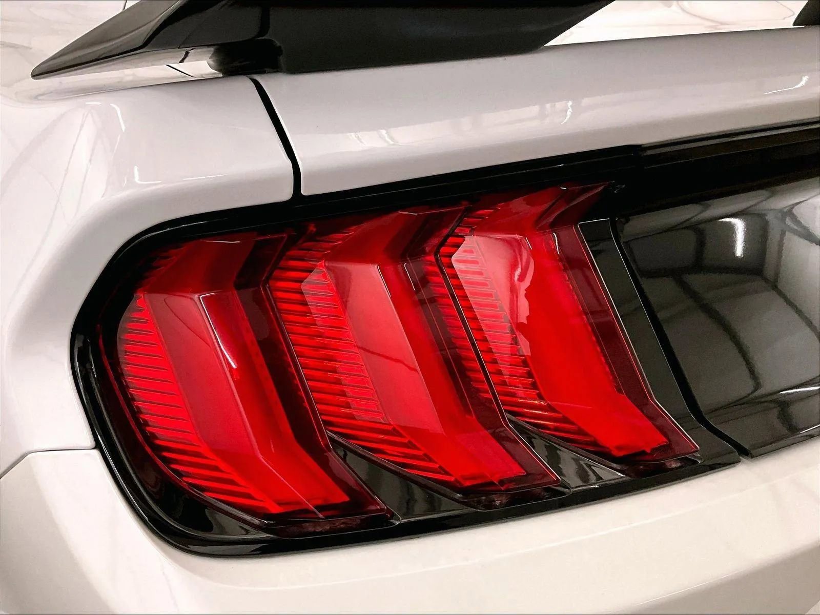 Certified 2022 Ford Mustang Mach 1 RWD image 28