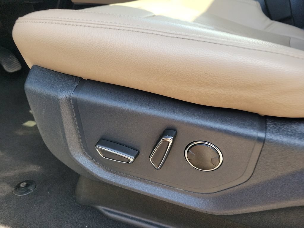Certified 2024 Ford Expedition Limited RWD image 12