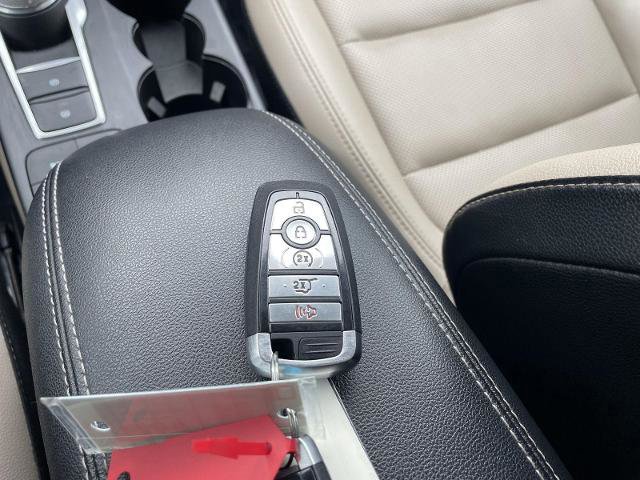 Certified 2022 Ford Escape SEL AWD/4WD image 39