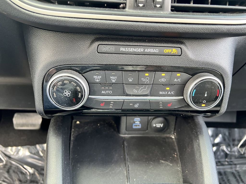 Certified 2022 Ford Escape SE w/ SE Sport Appearance Package AWD/4WD image 23