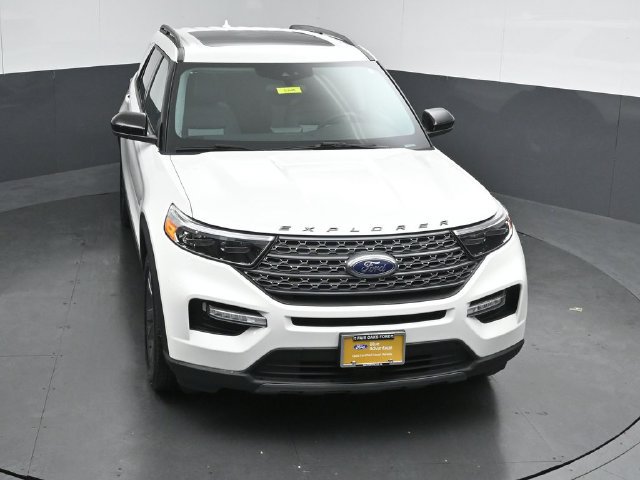 Certified 2024 Ford Explorer XLT w/ Equipment Group 202A AWD/4WD image 46