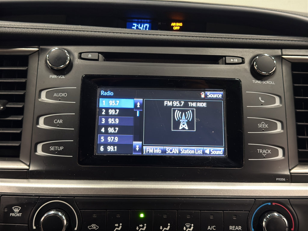 Used 2017 Toyota Highlander LE image 20