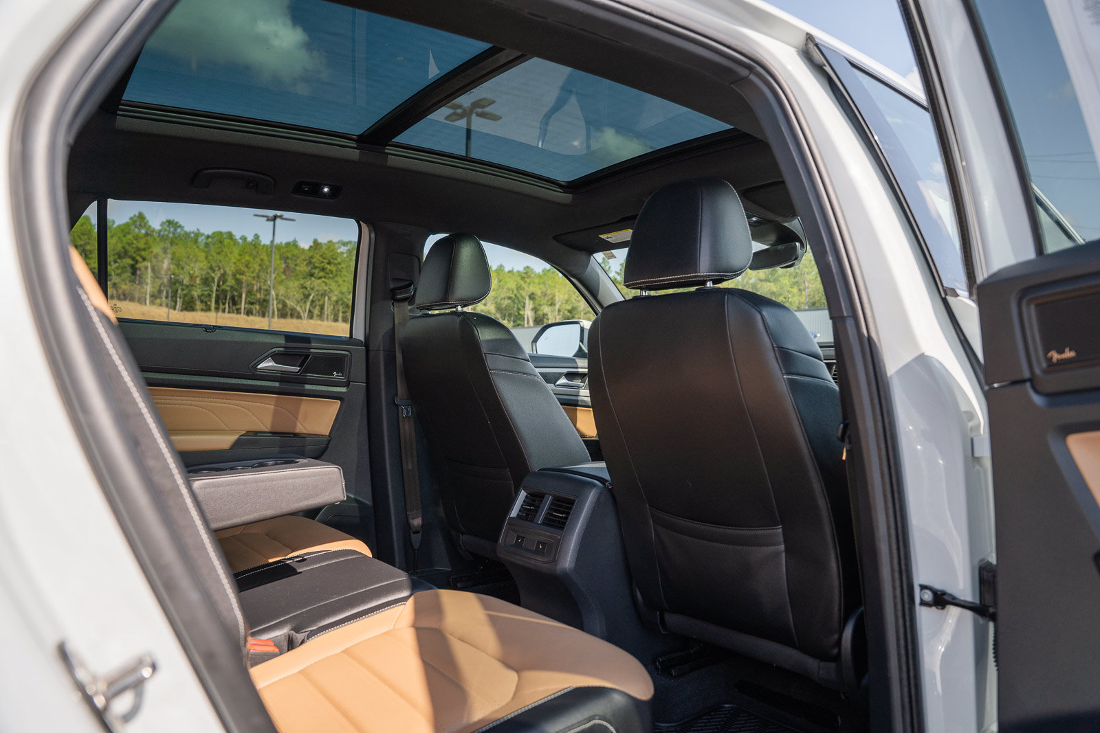 Used 2022 Volkswagen Atlas Cross Sport SEL Premium R-Line AWD/4WD image 16