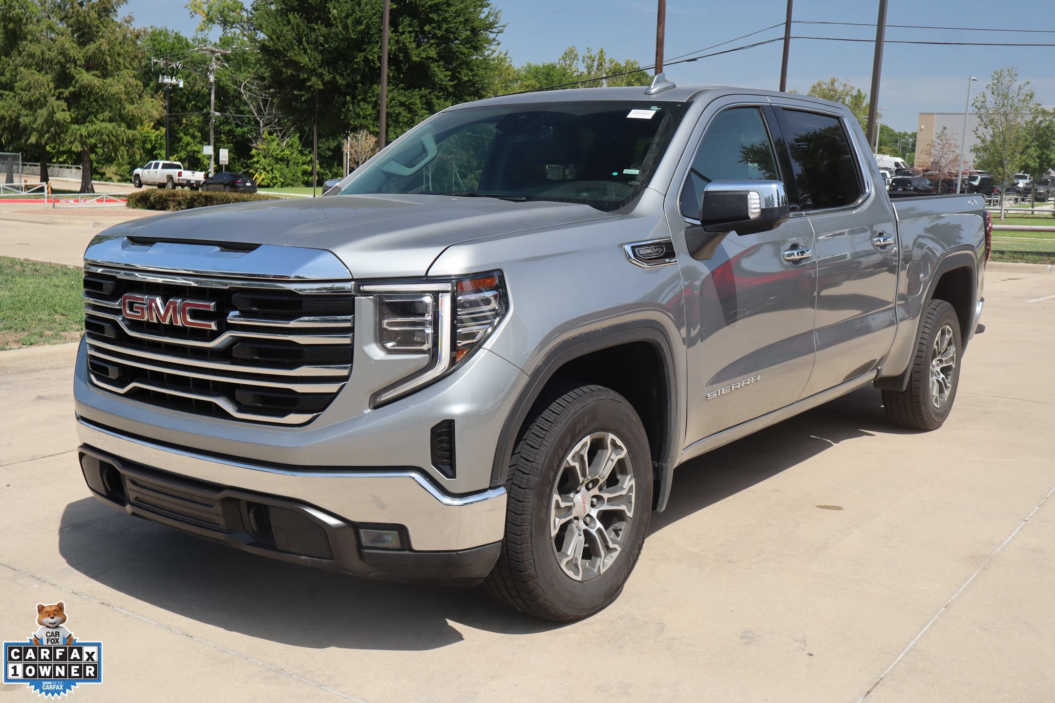 Used 2025 GMC Sierra 1500 SLT AWD/4WD image 8