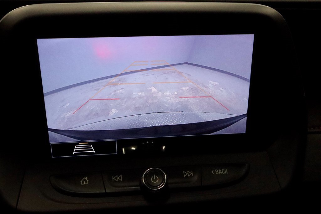 Used 2020 Chevrolet Camaro LT w/ Technology Package image 2