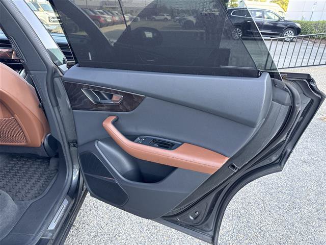 Used 2022 Audi Q8 Prestige AWD/4WD image 24