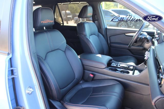 Used 2025 Honda Pilot TrailSport image 11