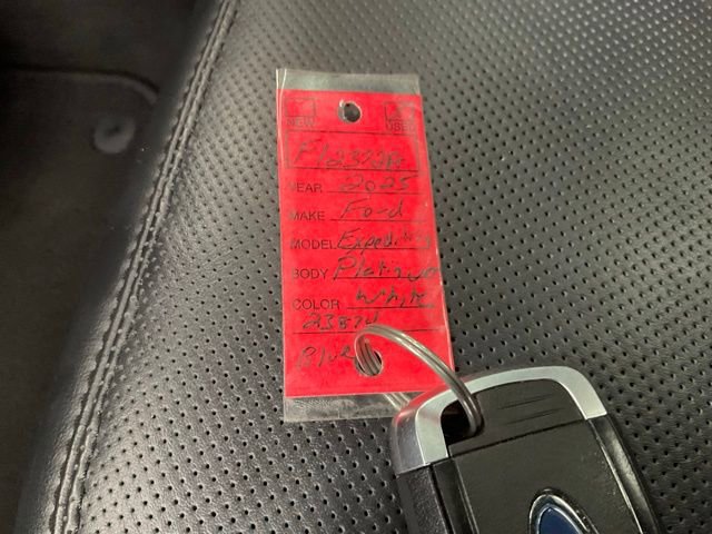 Certified 2025 Ford Expedition Max Platinum image 19