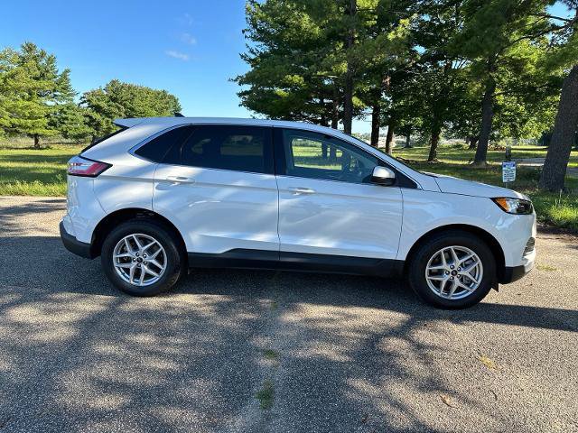 Certified 2024 Ford Edge SEL w/ Convenience Package AWD/4WD image 10