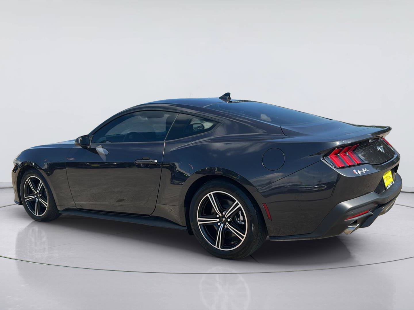 Certified 2024 Ford Mustang Coupe RWD image 6