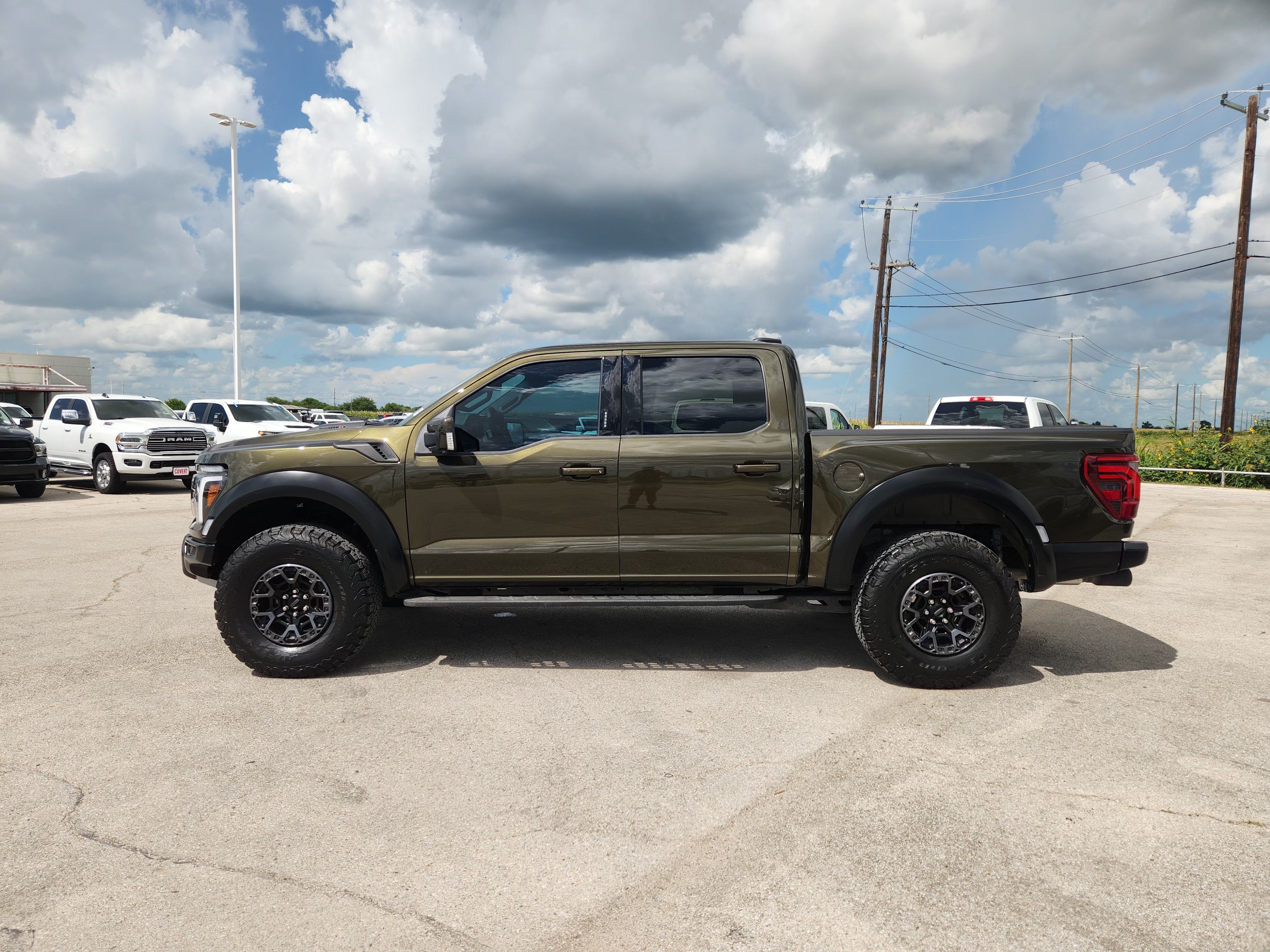 Certified 2024 Ford F150 Raptor w/ Equipment Group 803A Raptor R AWD/4WD image 4