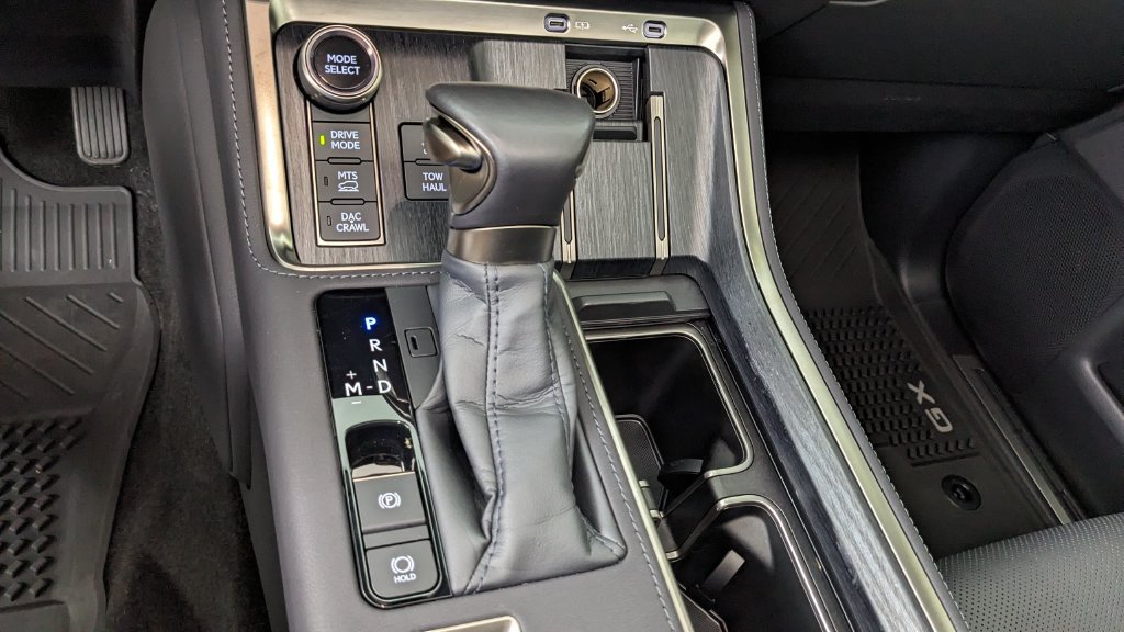 Used 2025 Lexus GX 550 AWD/4WD image 32