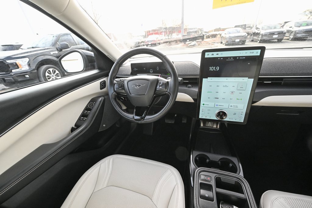 Certified 2025 Ford Mustang Mach-E Premium image 36