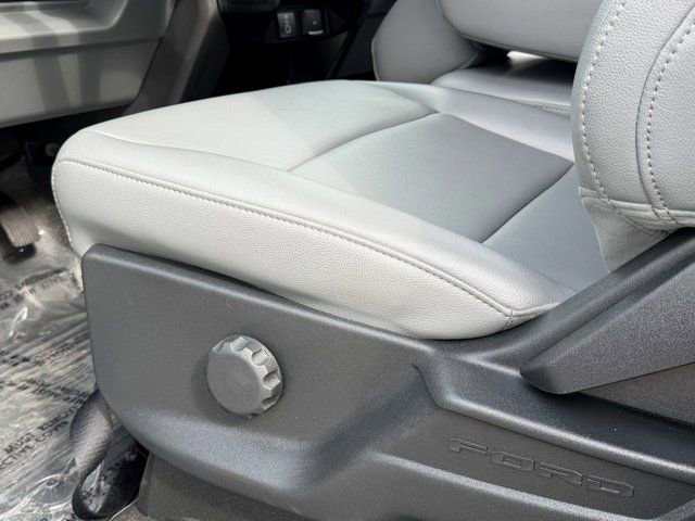 Certified 2025 Ford F250 XL w/ XL Chrome Package AWD/4WD image 40