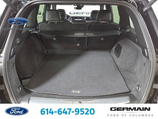 Used 2022 Jeep Grand Cherokee Summit AWD/4WD image 23