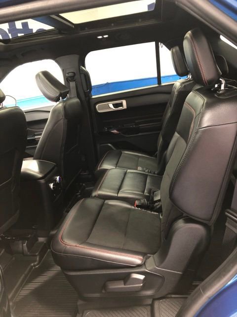 Certified 2022 Ford Explorer ST-Line w/ Class IV Trailer Tow Package image 31