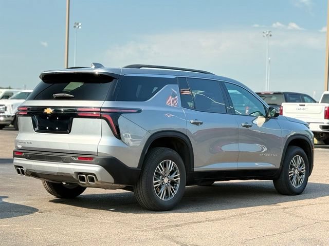 Used 2025 Chevrolet Traverse LT AWD/4WD image 38