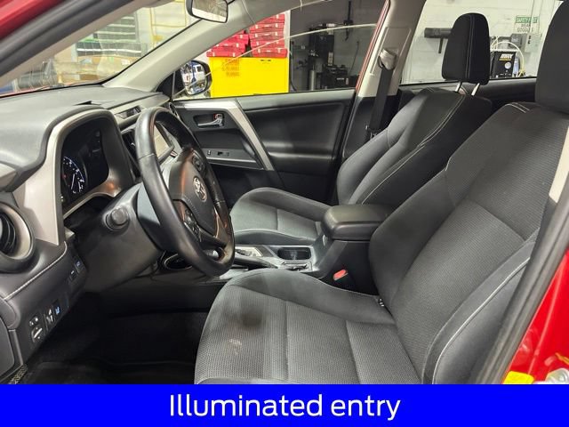 Used 2017 Toyota RAV4 XLE AWD/4WD image 25