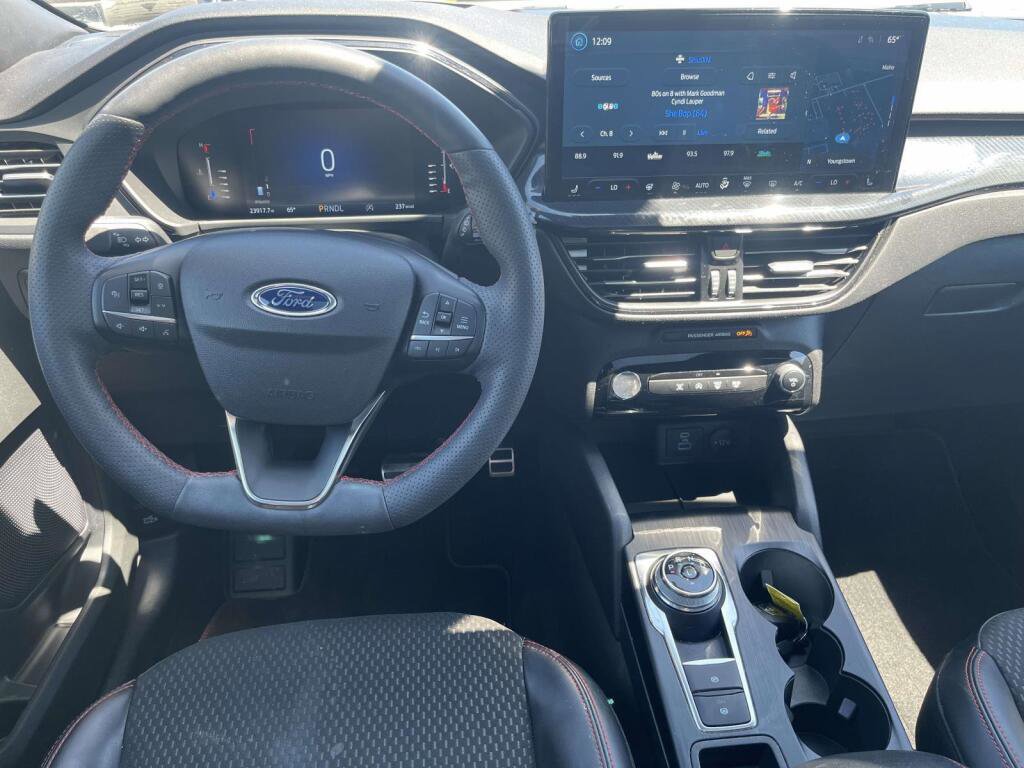 Certified 2023 Ford Escape ST-Line w/ Tech Pack #1 AWD/4WD image 2