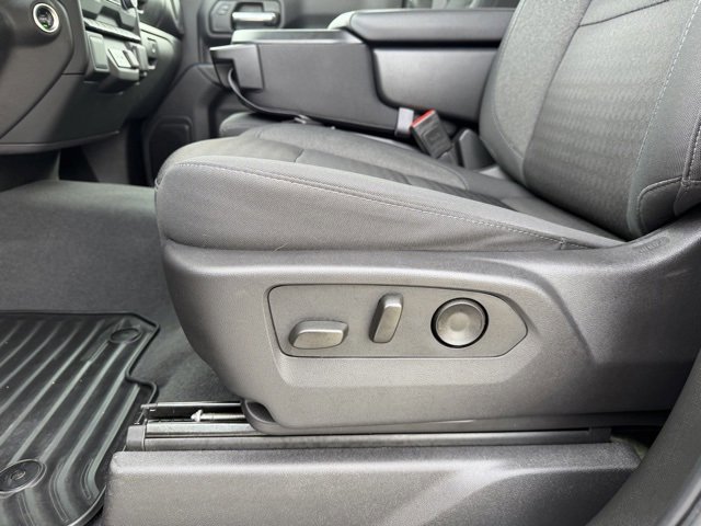 Used 2024 Chevrolet Silverado 1500 Custom image 9