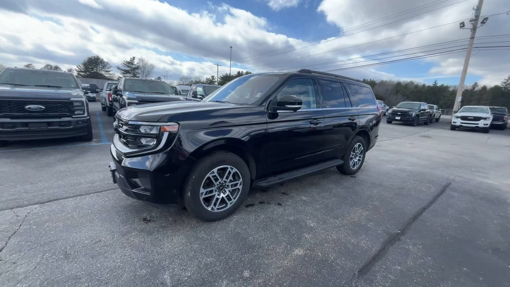 Certified 2025 Ford Expedition Active AWD/4WD image 16