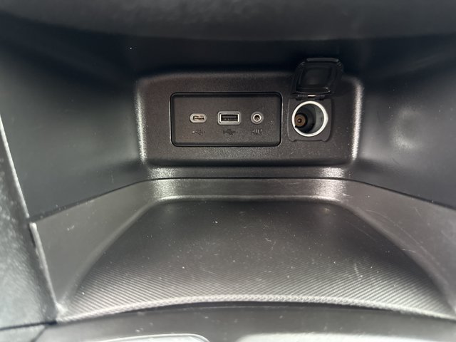 Used 2020 Chevrolet Equinox LT AWD/4WD image 26
