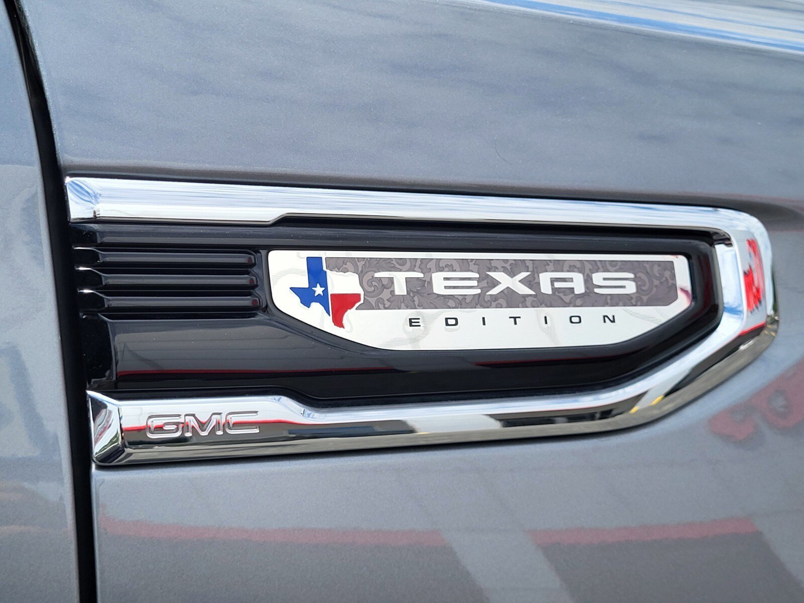 Used 2026 GMC Sierra 1500 SLT image 12