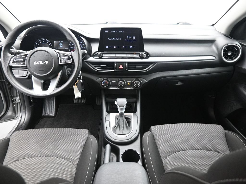 Used 2022 Kia Forte LXS FWD image 18