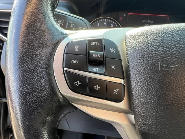 Certified 2023 Ford Explorer XLT w/ Equipment Group 202A AWD/4WD image 9