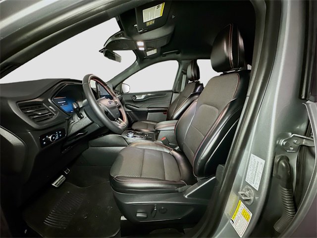 Certified 2024 Ford Escape ST-Line Select w/ Tech Pack #2 image 17