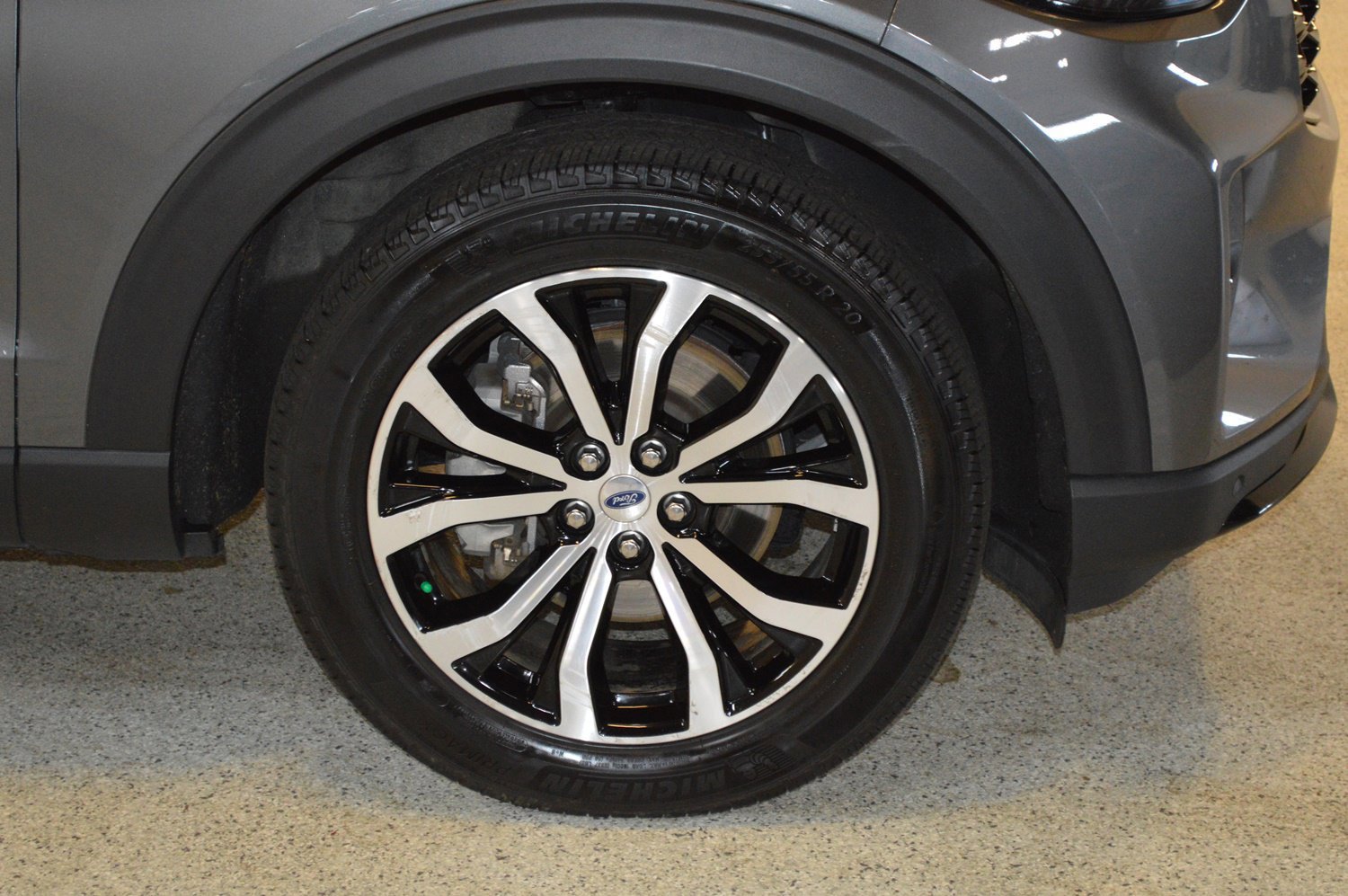 Certified 2025 Ford Explorer ST-Line image 9