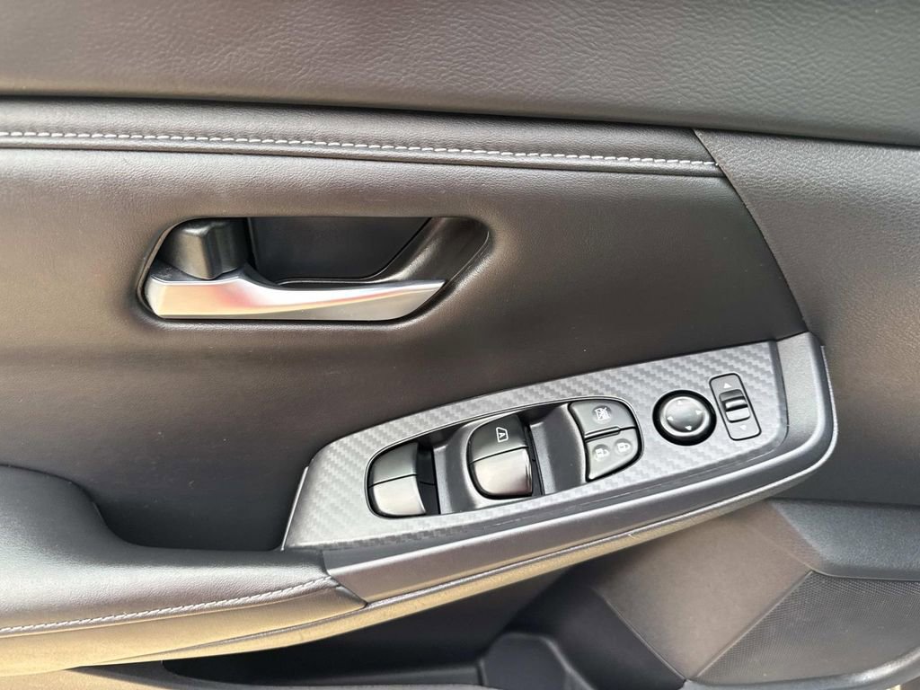 Used 2024 Nissan Sentra SV image 23