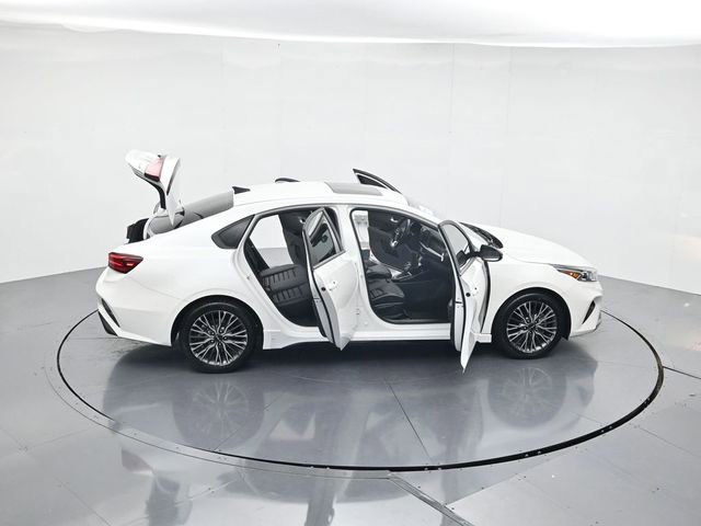 Used 2024 Kia Forte GT-Line w/ GT-Line Premium Package FWD image 47