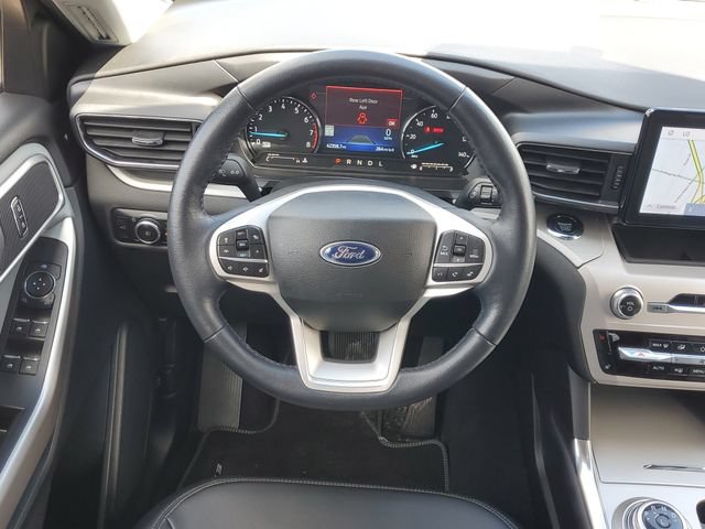Certified 2023 Ford Explorer XLT w/ Equipment Group 202A AWD/4WD image 29
