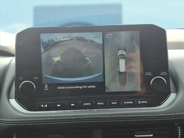 Used 2023 Nissan Rogue Platinum w/ Platinum Premium Package image 9