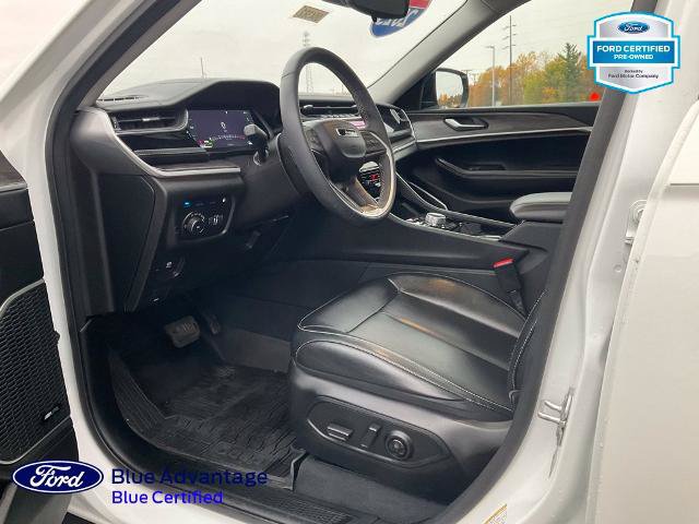 Used 2023 Jeep Grand Cherokee 4WD 4xe image 4