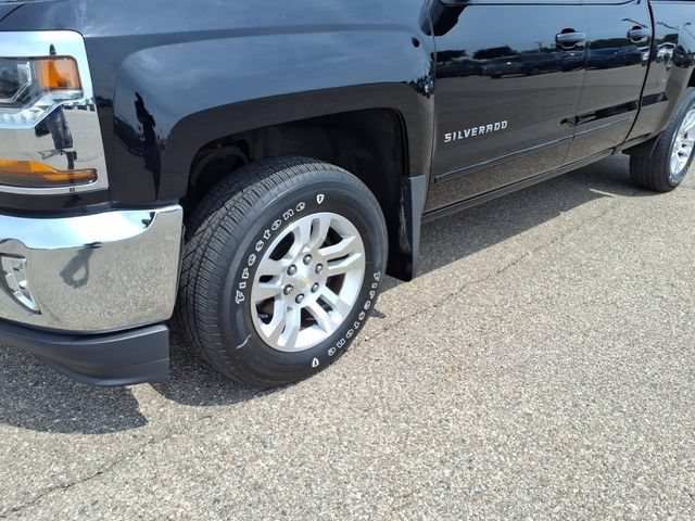 Used 2018 Chevrolet Silverado 1500 LT w/ All Star Edition AWD/4WD image 4