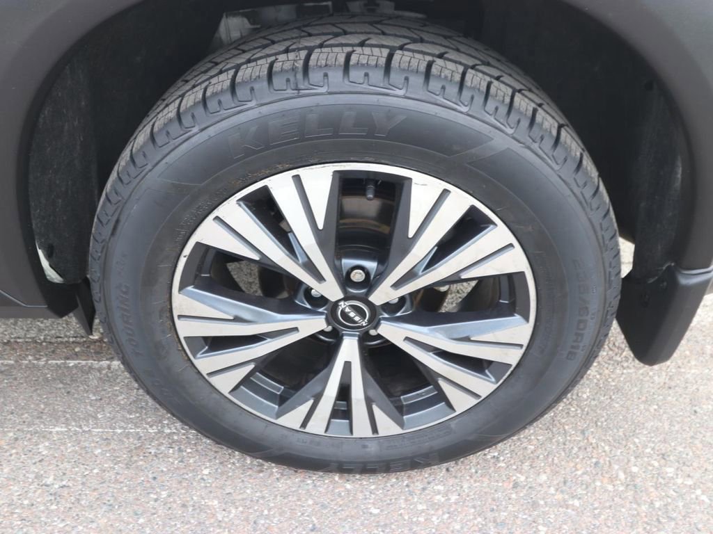 Used 2023 Nissan Rogue SV w/ SV Premium Package image 24