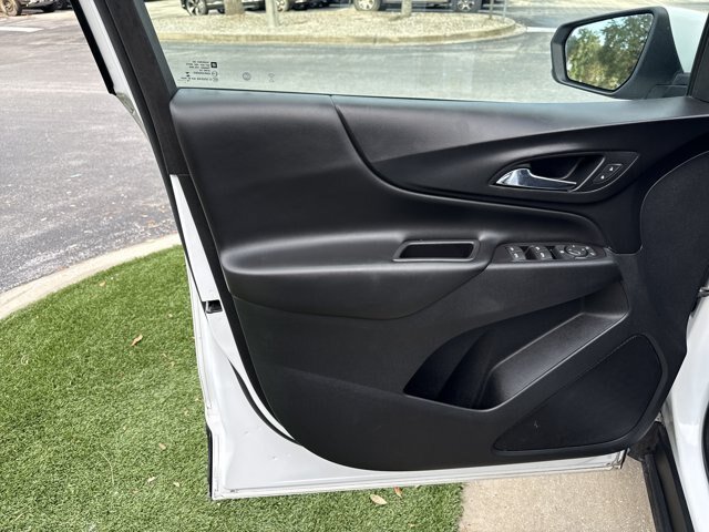 Used 2020 Chevrolet Equinox LT AWD/4WD image 12