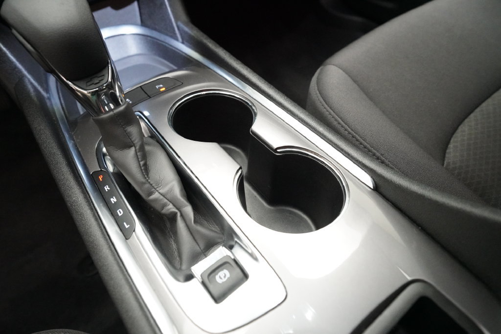 Used 2025 Chevrolet Malibu LT FWD image 16