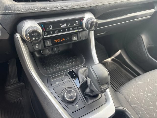 Used 2022 Toyota RAV4 XLE w/ Convenience Package AWD/4WD image 28