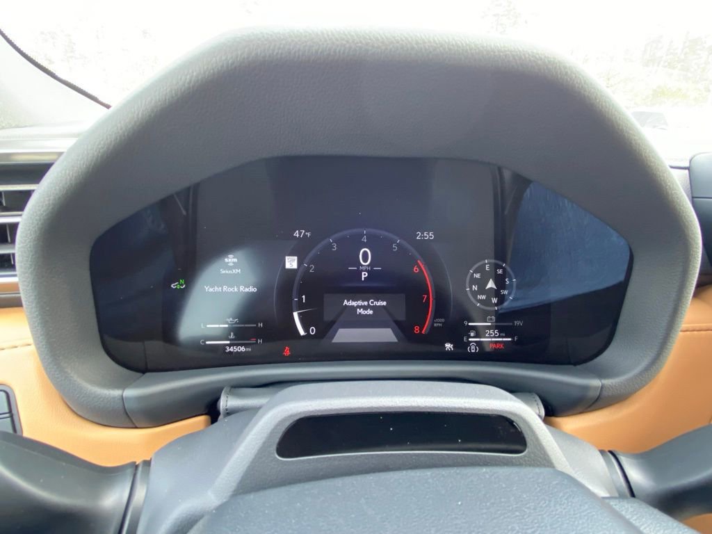 Used 2025 Lexus LX 600 4WD w/ Accessory Package (2T) image 14