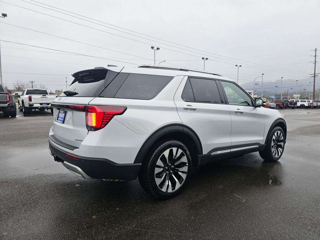 Certified 2025 Ford Explorer Platinum w/ LUX Leather Package image 6