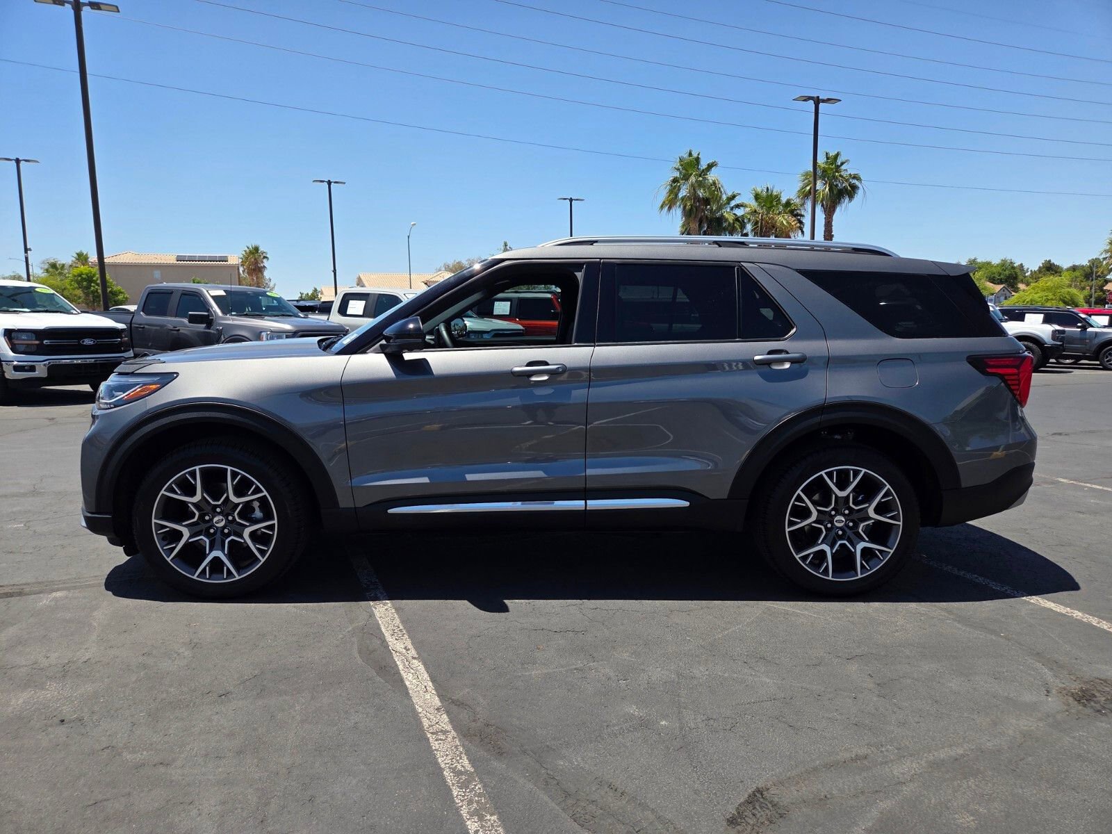 Certified 2025 Ford Explorer Platinum w/ Ultimate Package AWD/4WD image 3