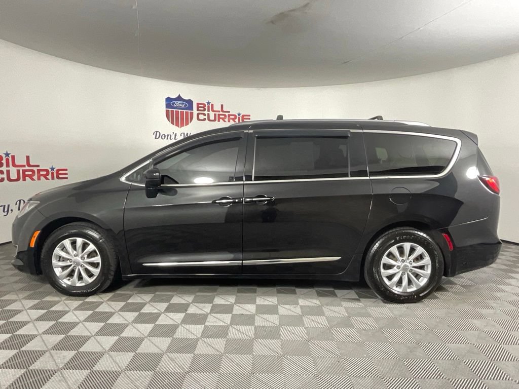 Used 2018 Chrysler Pacifica Touring-L Plus FWD image 6