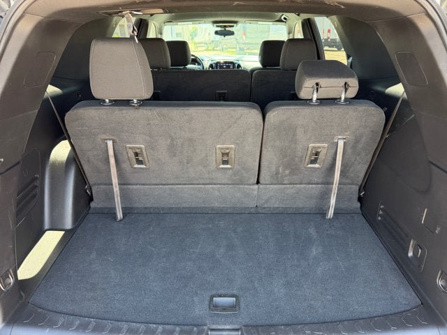 Used 2022 Chevrolet Traverse LT AWD/4WD image 17