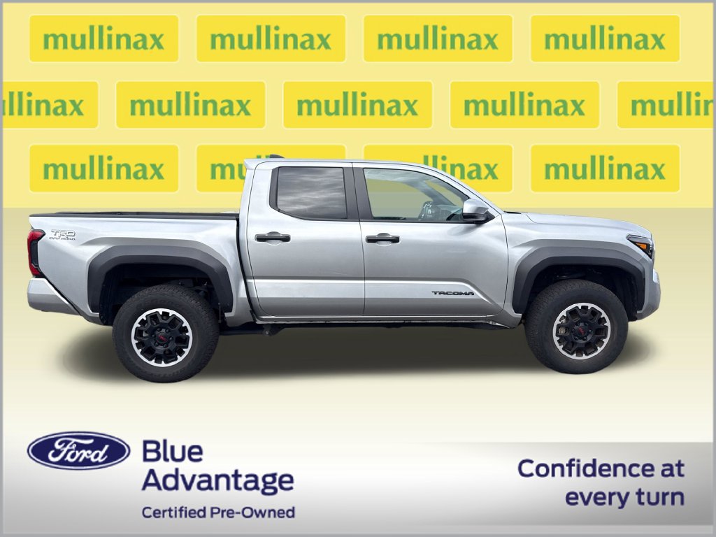 Used 2024 Toyota Tacoma TRD Off-Road AWD/4WD image 2